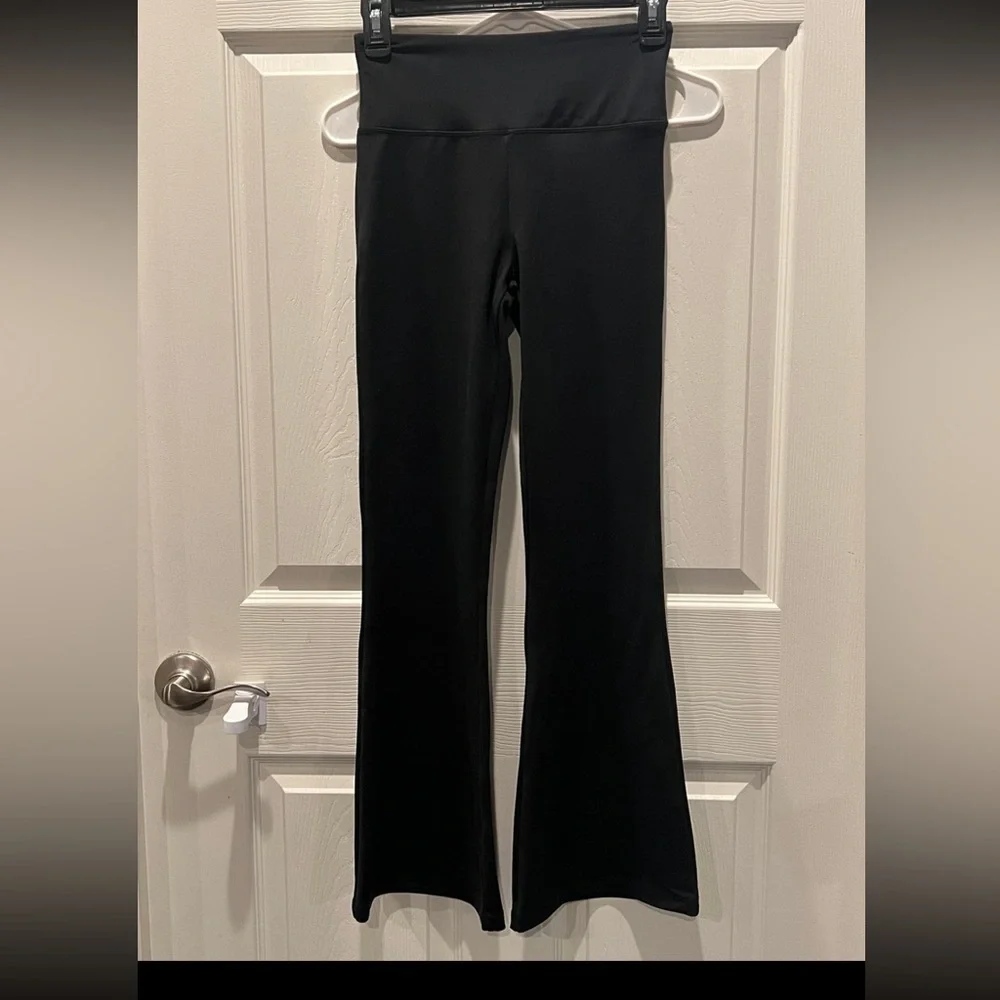 Zyia Active Black leggings size 4 and 28in long - Picture 1 of 4
